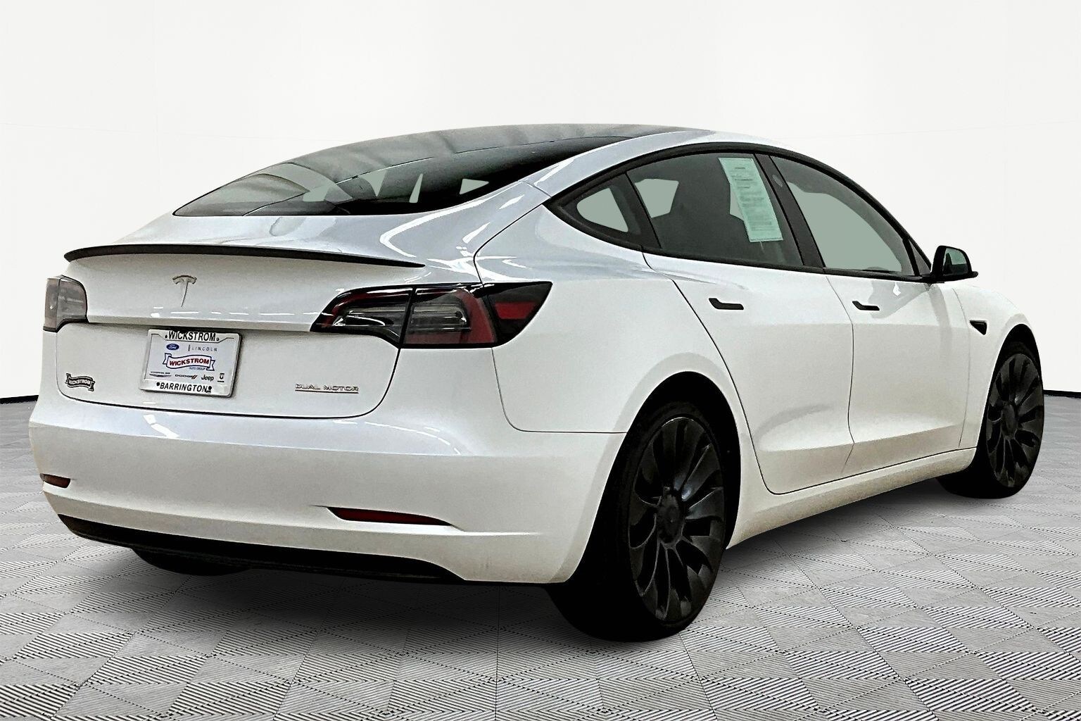 2023 Tesla Model 3 Performance photo 2