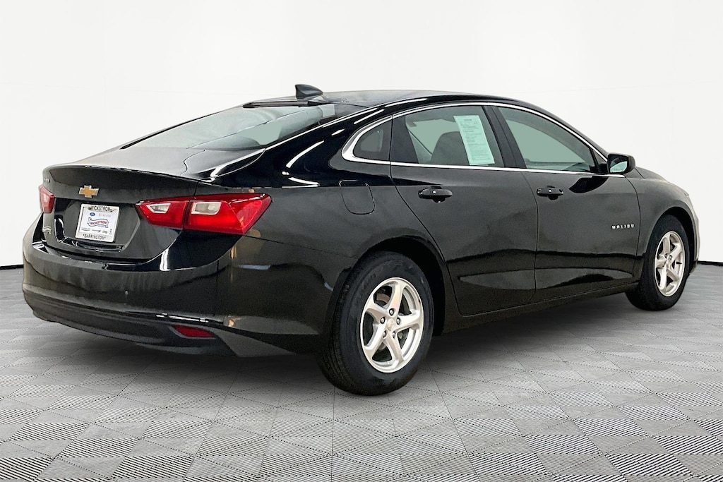 Used 2018 Chevrolet Malibu LS Sedan