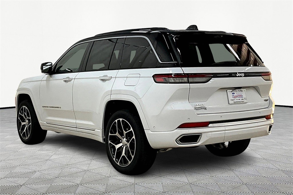 New 2025 Jeep Grand Cherokee Summit Sport Utility