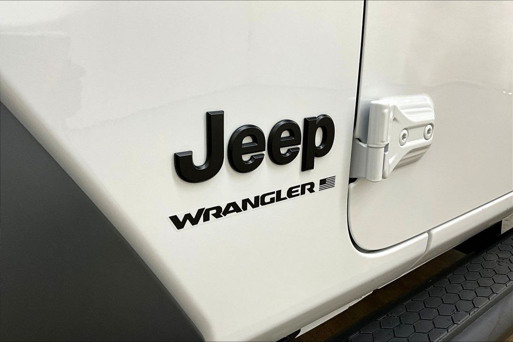 2026 Jeep Wrangler 4-Door Sport - Photo 11