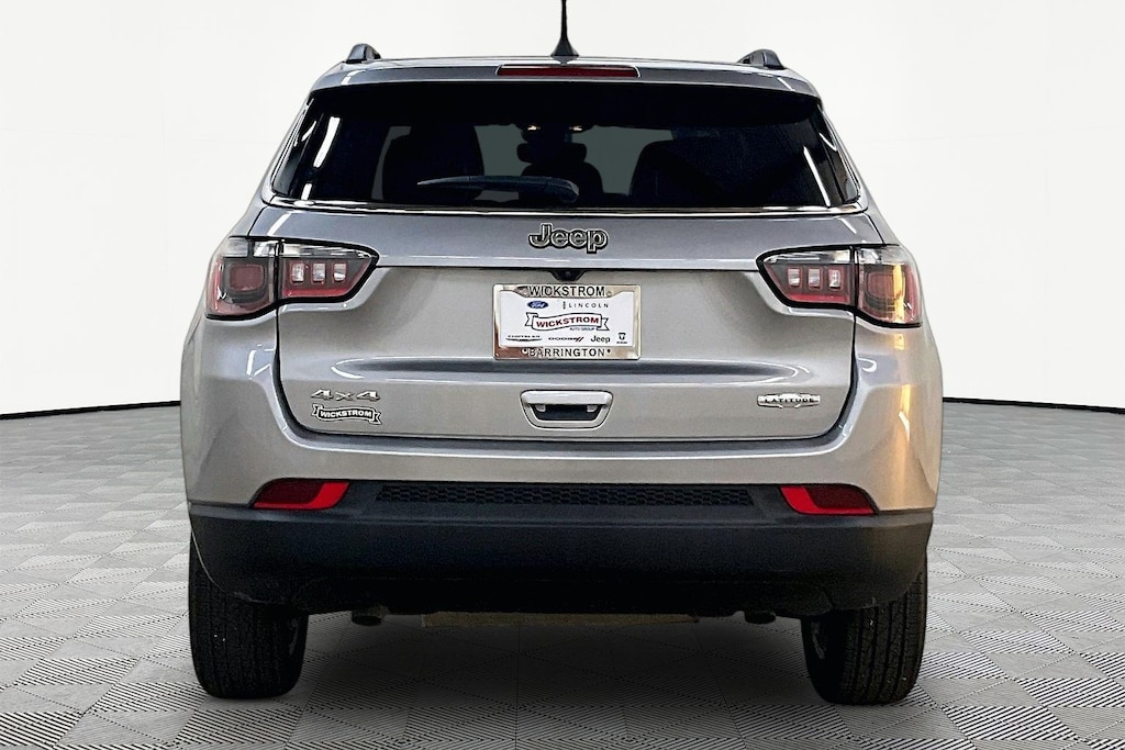 Used 2023 Jeep Compass Latitude SUV