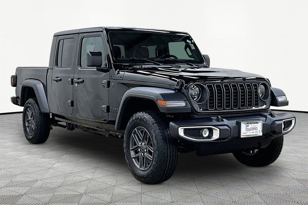 New 2026 Jeep Gladiator Sport S Pickup