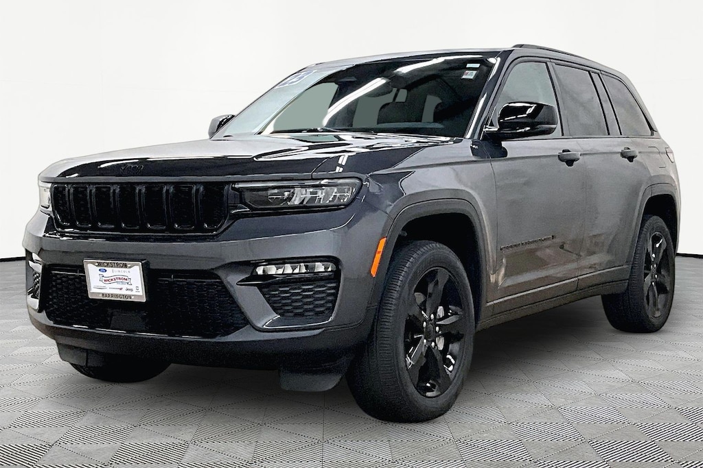 Used 2023 Jeep Grand Cherokee Limited SUV