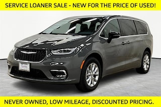 2025 Chrysler Pacifica Select Passenger Van