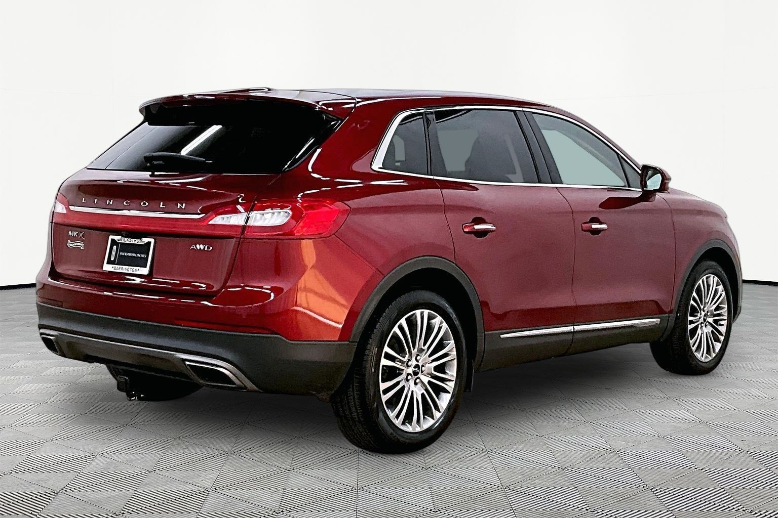 Used 2018 Lincoln MKX Reserve with VIN 2LMPJ8LR7JBL22266 for sale in Barrington, IL