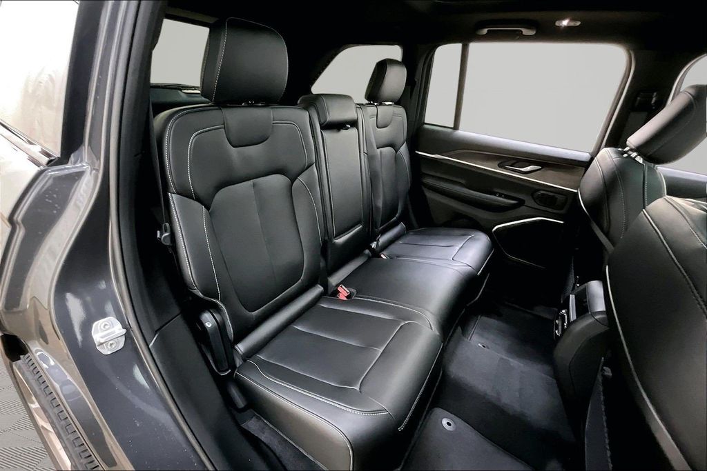 2026 Jeep Grand Cherokee Limited - Photo 12