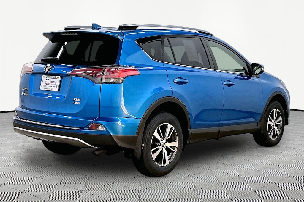 Used 2018 Toyota RAV4 XLE SUV