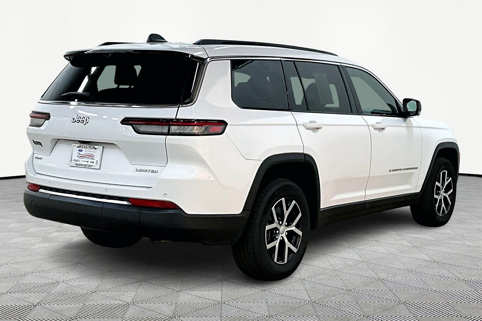 2024 Jeep Grand Cherokee Limited photo 2