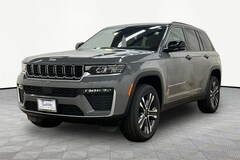 New 2027 Jeep Grand Cherokee Limited Sport Utility Barrington Illinois