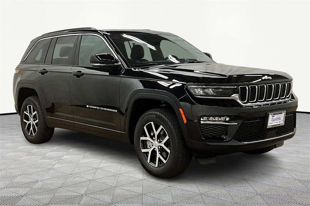 2025 Jeep Grand Cherokee Limited photo 2