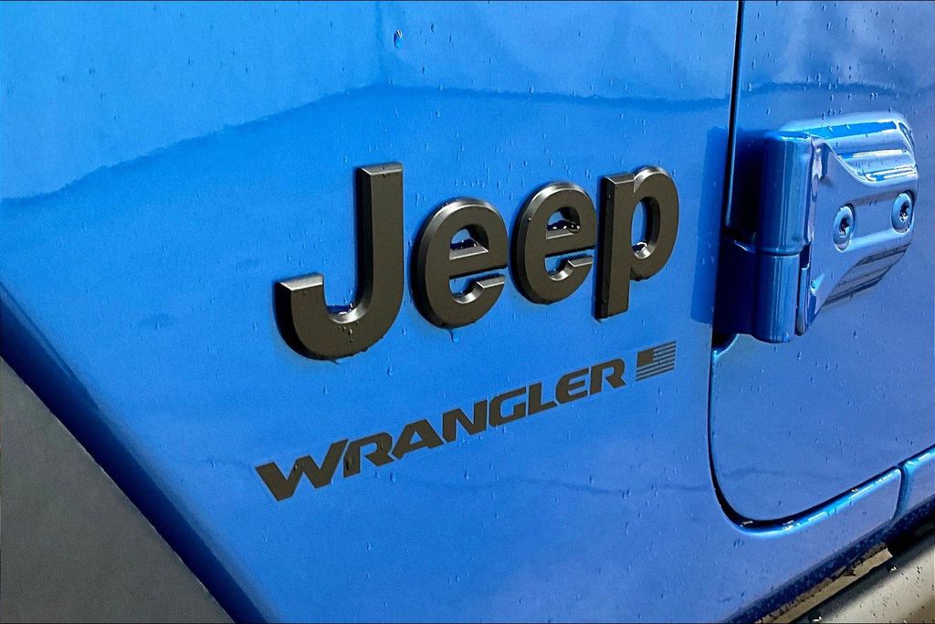 2026 Jeep Wrangler 2-Door Willys - Photo 11