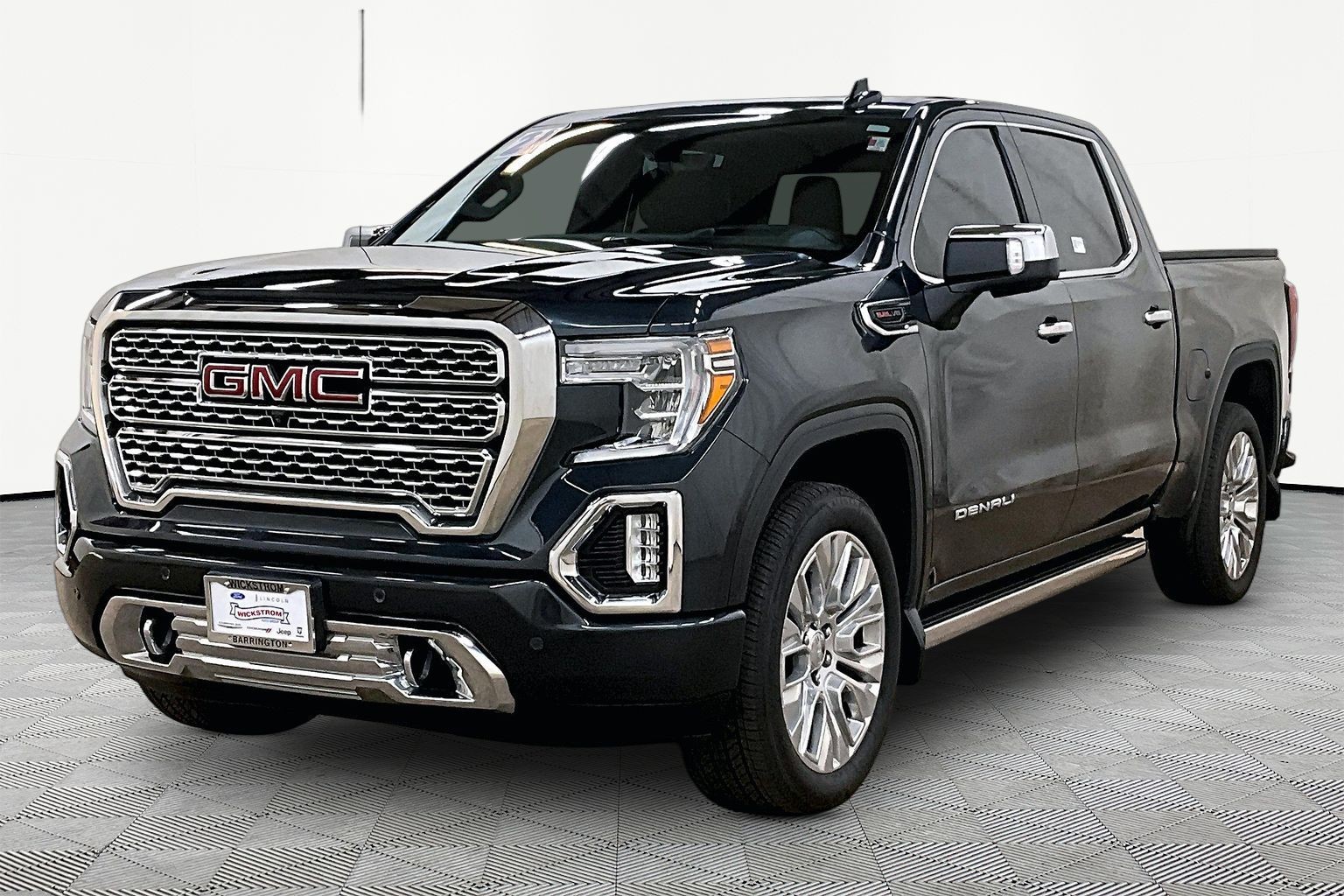 2021 GMC Sierra 4WD Crew Cab Short Box Denali's photo