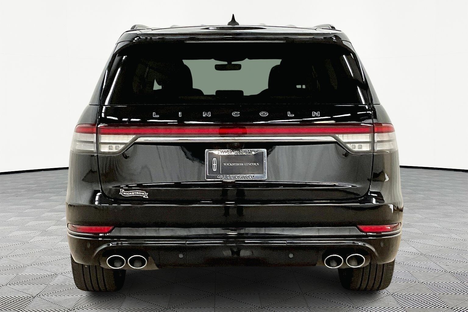 2024 Lincoln Aviator Black Label photo 3