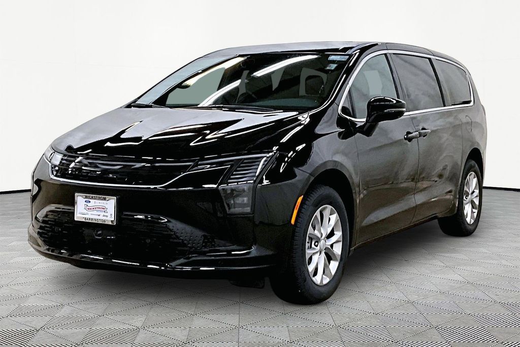 2027 Chrysler Pacifica Select AWD's photo
