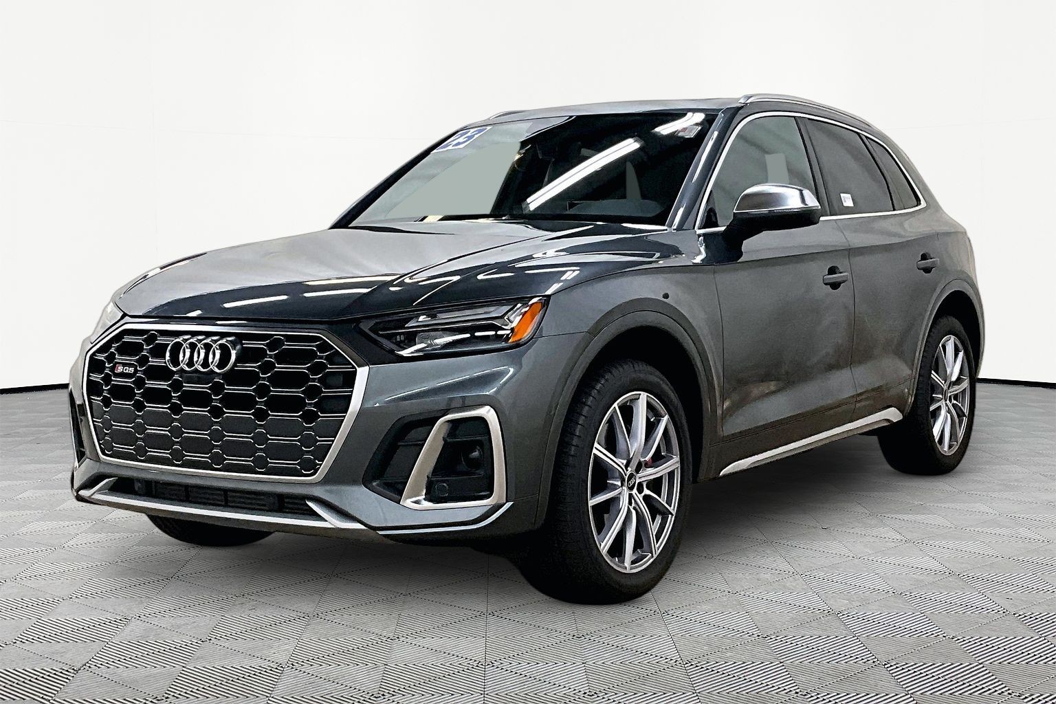 2023 Audi SQ5
