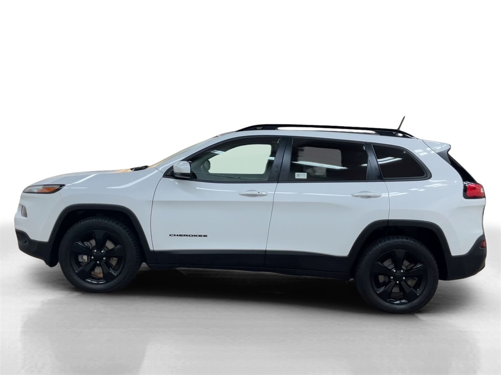 Used 2018 Jeep Cherokee Limited with VIN 1C4PJMDX2JD534444 for sale in Barrington, IL