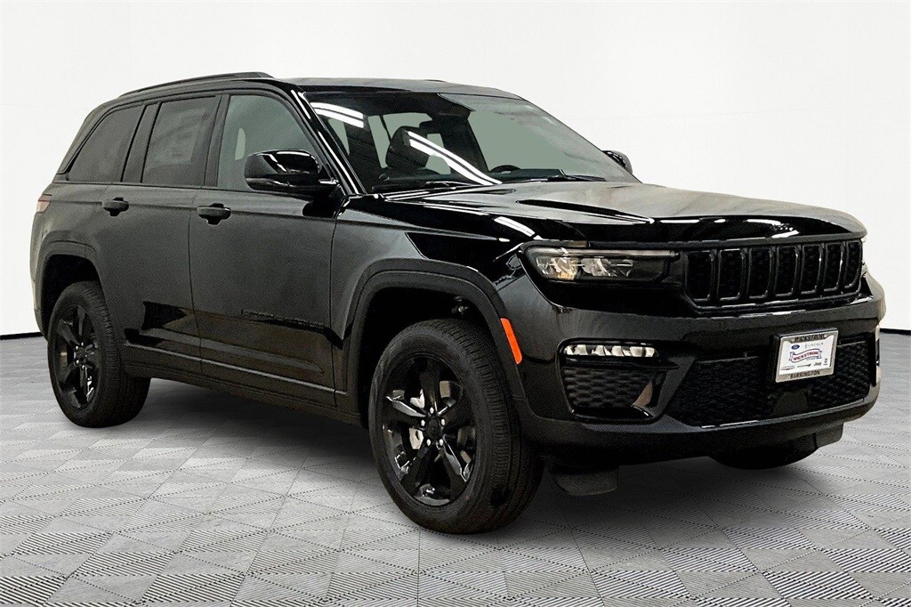 2025 Jeep Grand Cherokee Limited photo 2