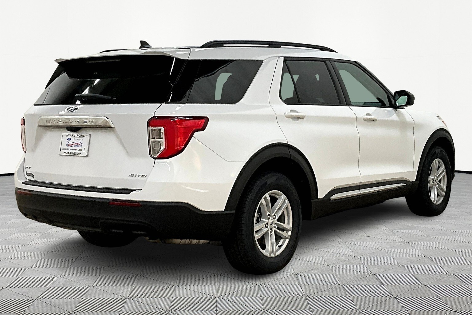 2021 Ford Explorer XLT photo 2