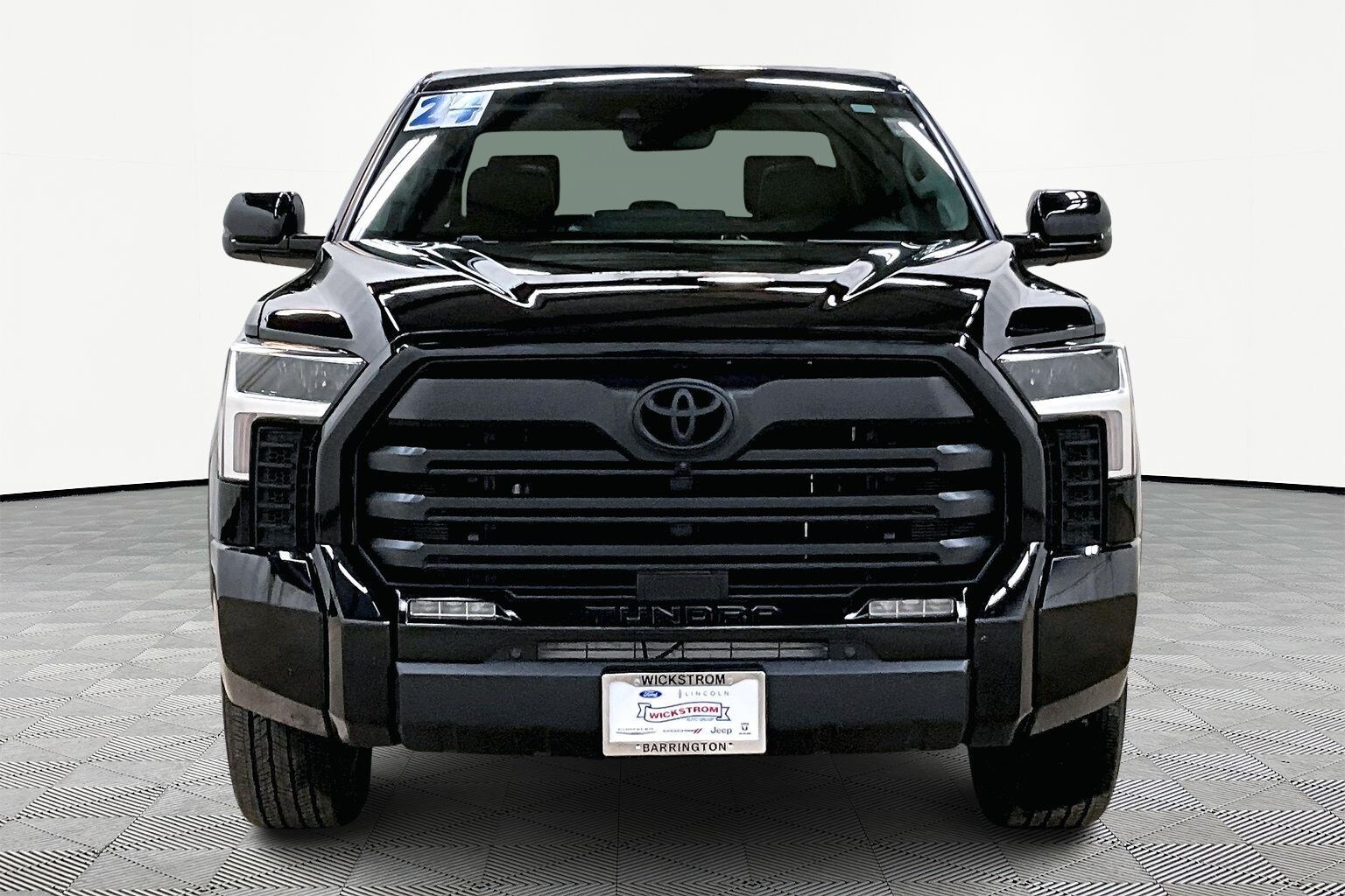 2024 Toyota Tundra Limited photo 3