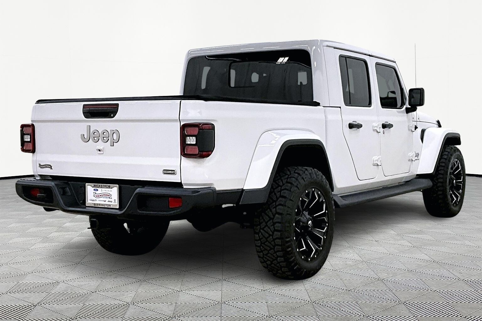 2020 Jeep Gladiator Overland photo 2