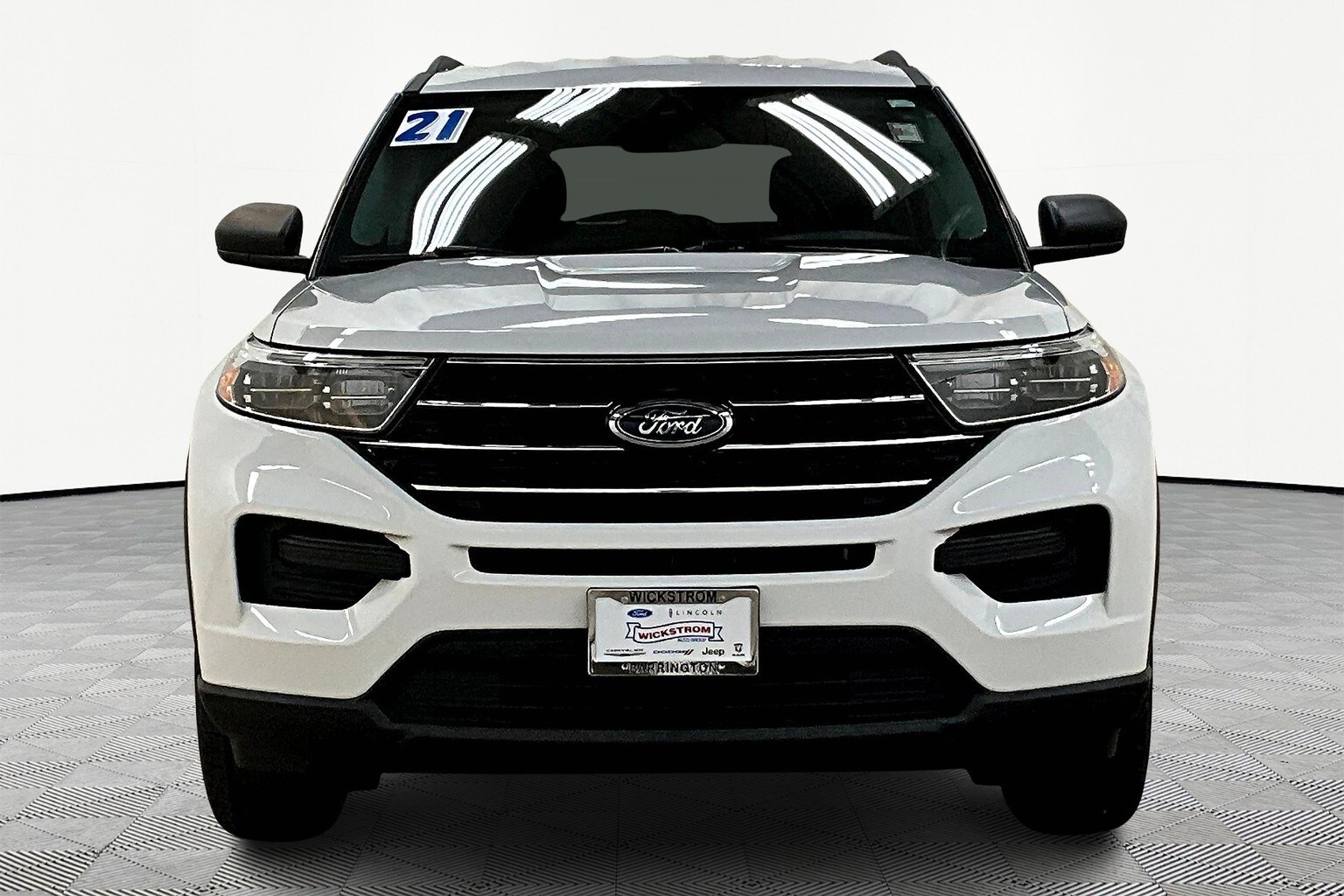2021 Ford Explorer XLT photo 3