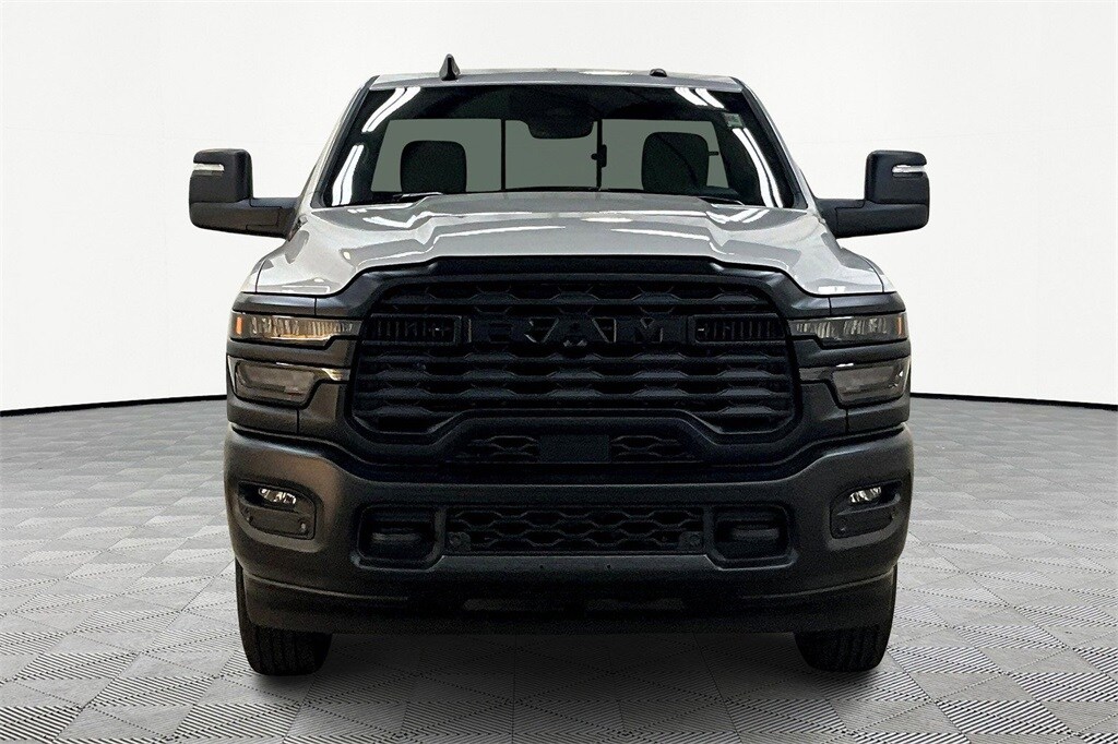 2026 Ram 2500 Tradesman photo 4