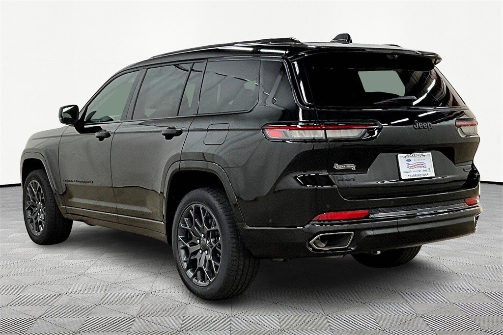 2025 Jeep Grand Cherokee L Summit Reserve photo 3