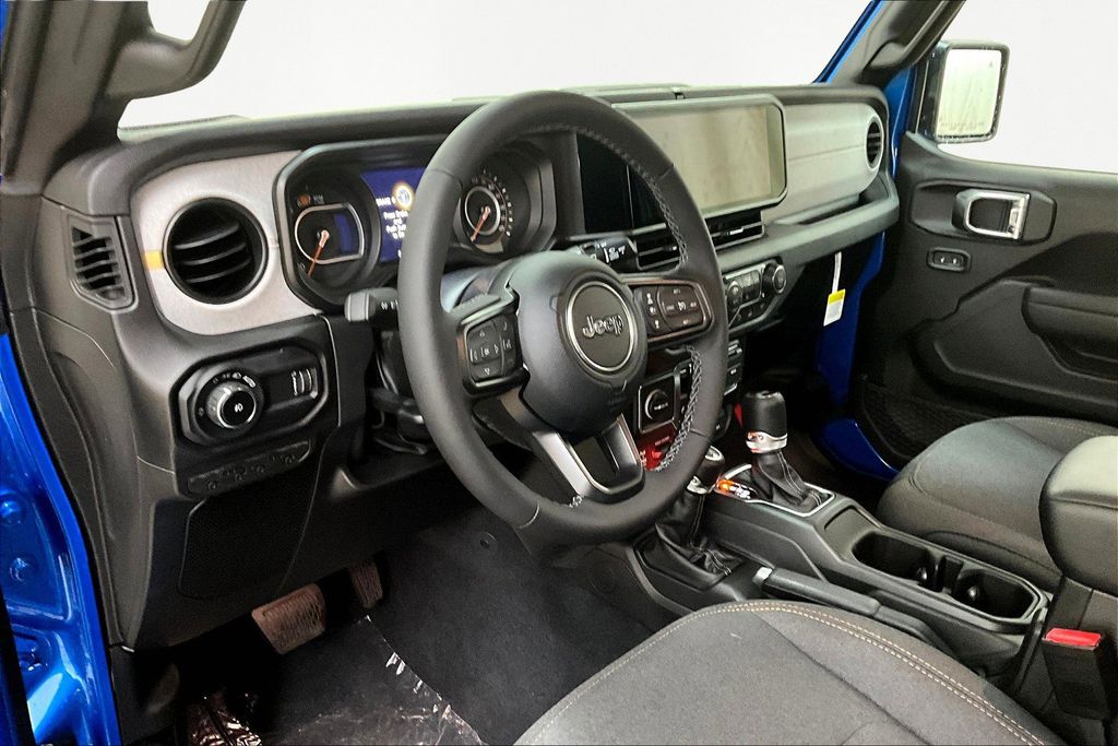 2026 Jeep Wrangler 2-Door Willys - Photo 9