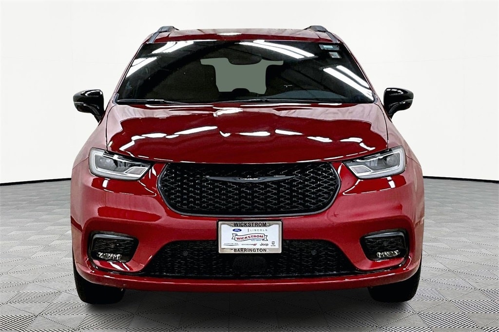 New 2026 Chrysler Pacifica SELECT AWD Passenger Van