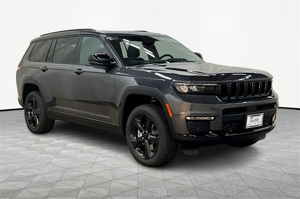 2025 Jeep Grand Cherokee Limited photo 2
