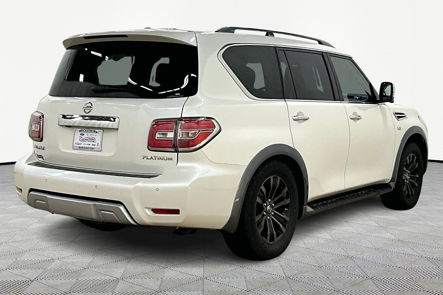 2018 Nissan Armada Platinum photo 2