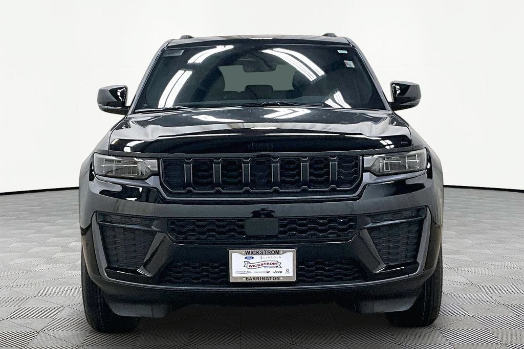 New 2027 Jeep Grand Cherokee Laredo Altitude SUV