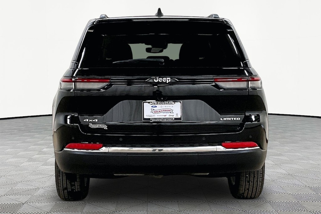 Used 2023 Jeep Grand Cherokee Limited SUV