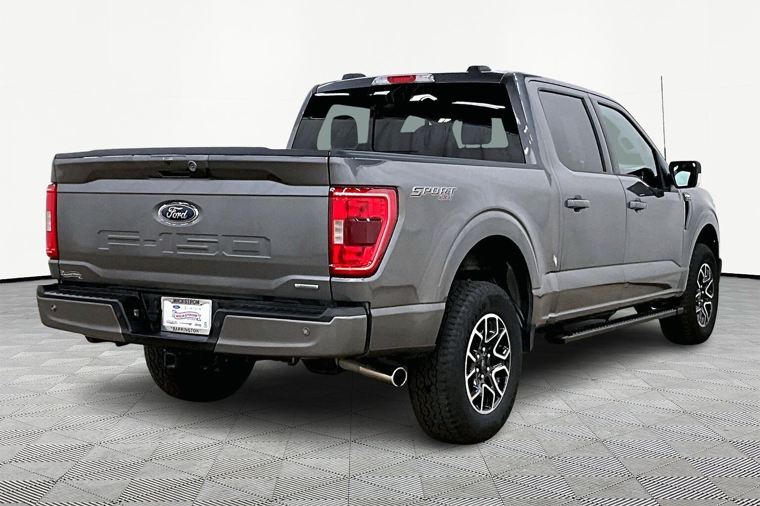 2022 Ford F-150 XLT photo 2