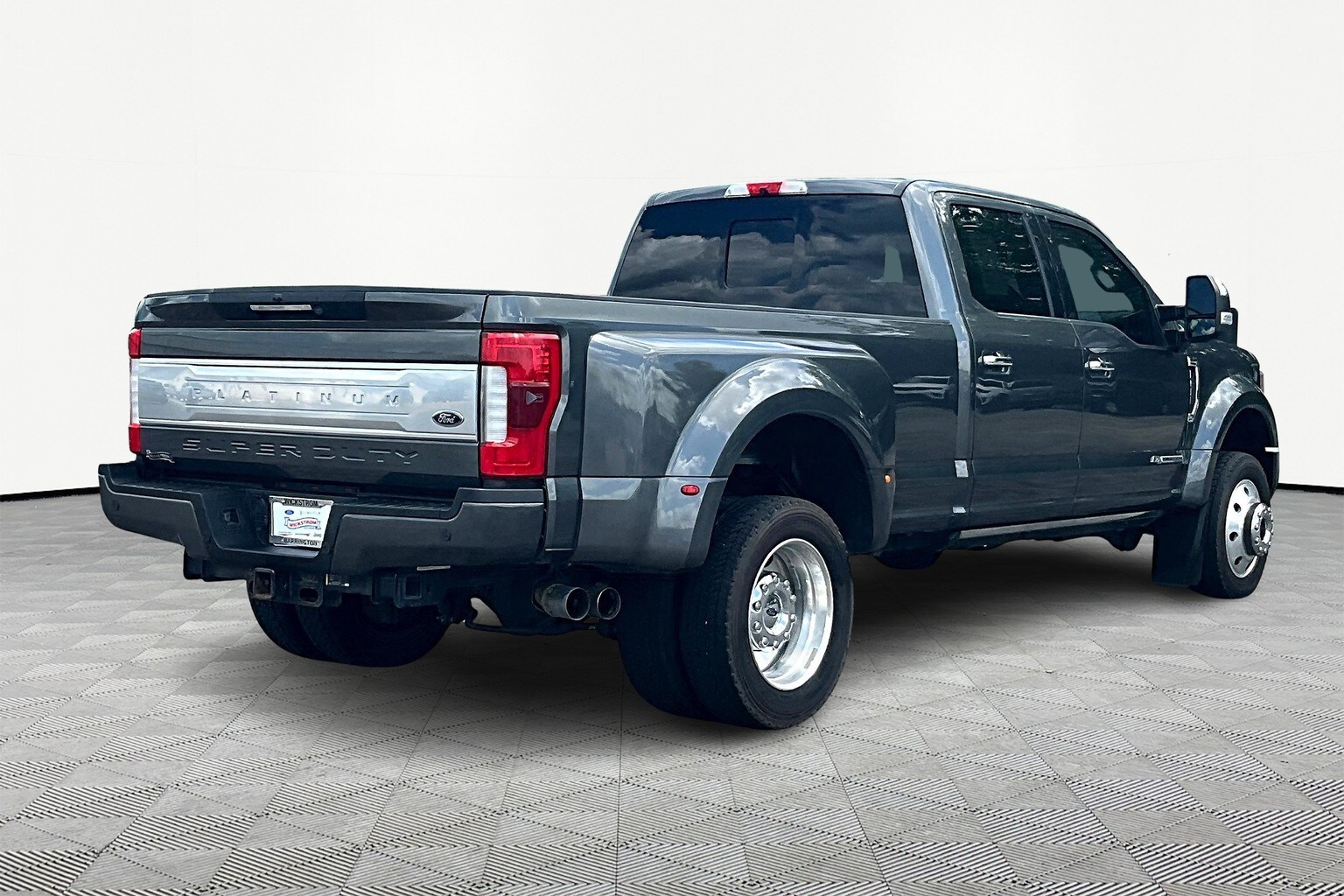 2018 Ford F-450 photo 2
