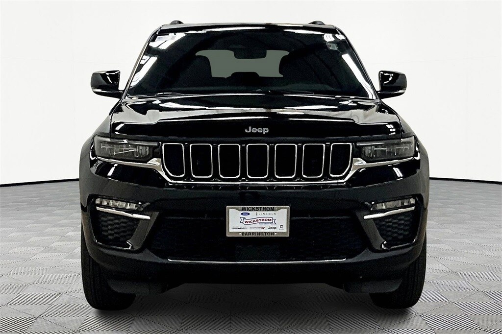 2025 Jeep Grand Cherokee Limited photo 3