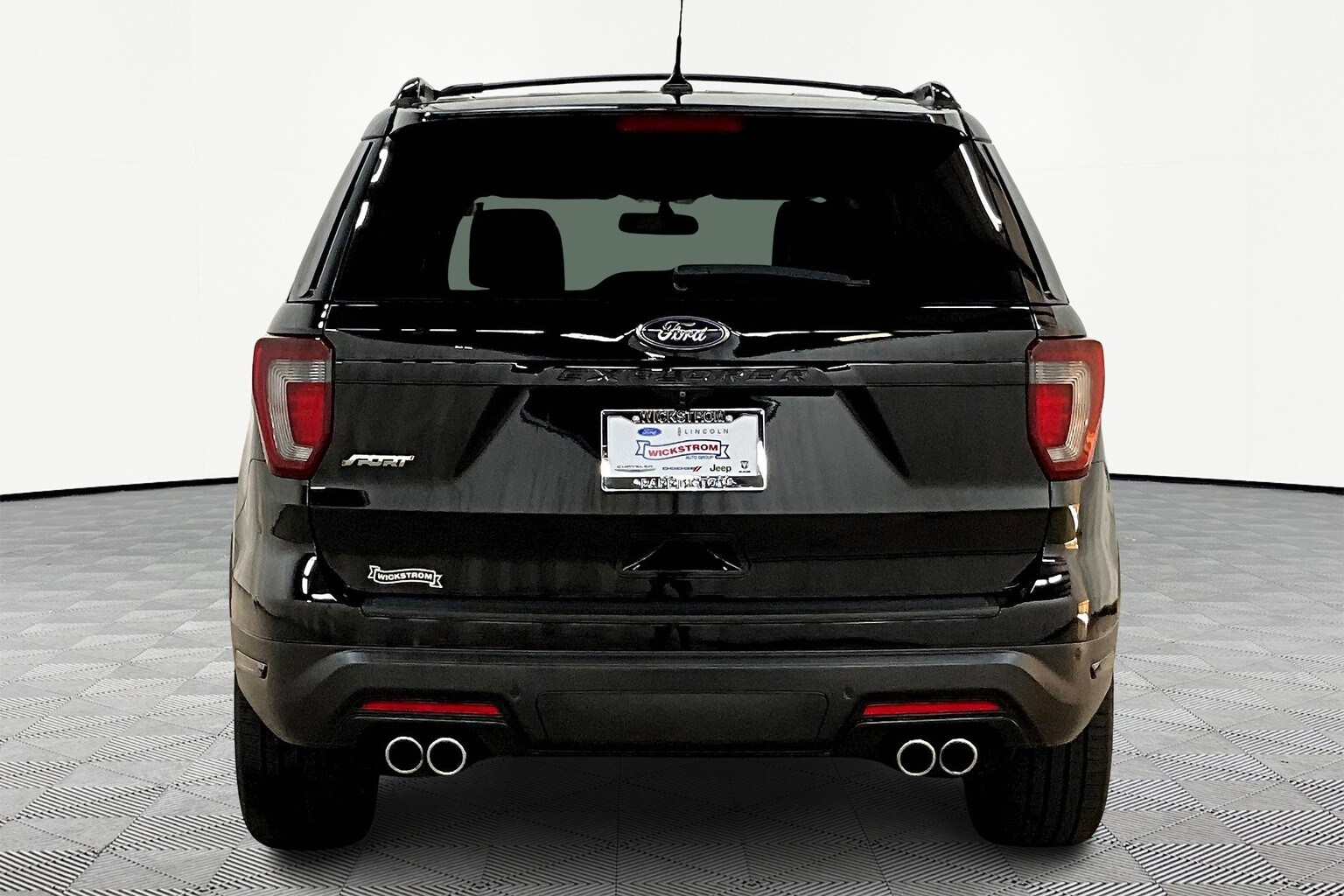 2019 Ford Explorer Sport photo 4