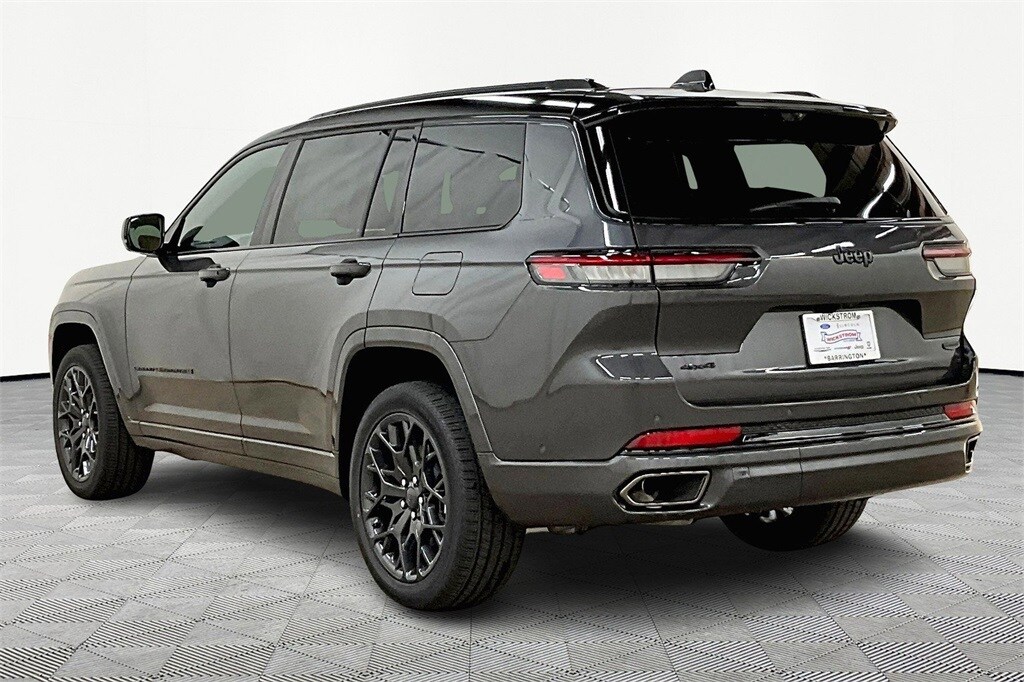 2025 Jeep Grand Cherokee L Summit Reserve photo 3