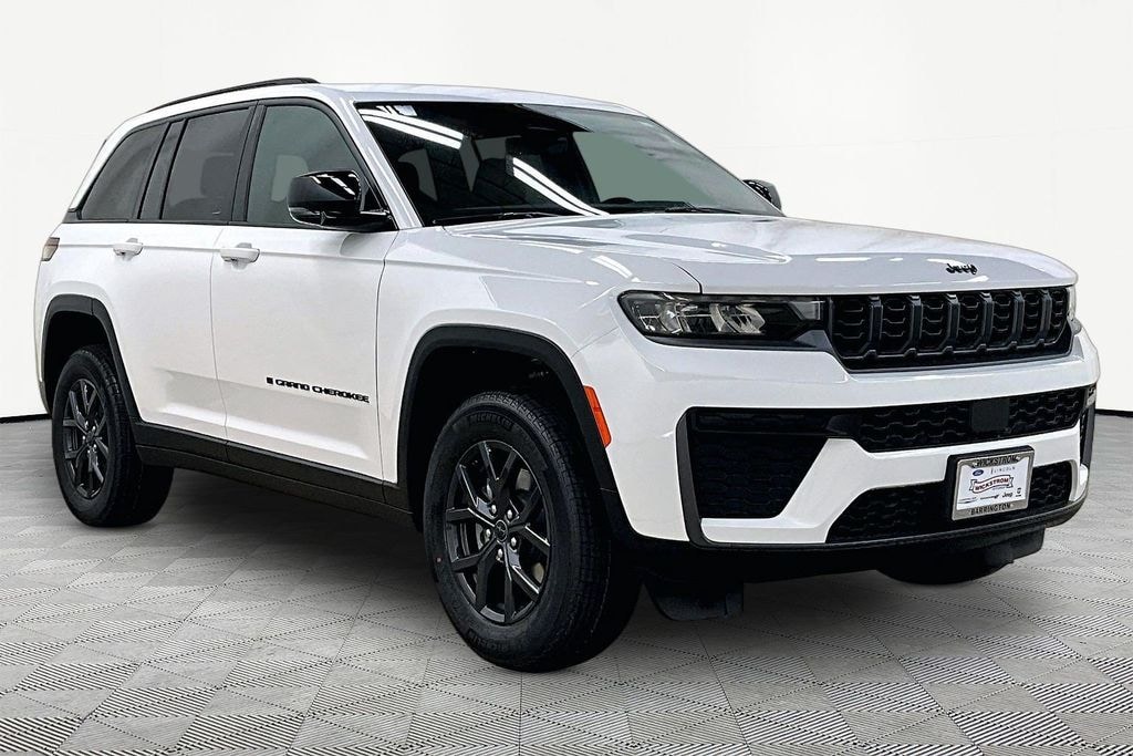 New 2027 Jeep Grand Cherokee Laredo Altitude Sport Utility