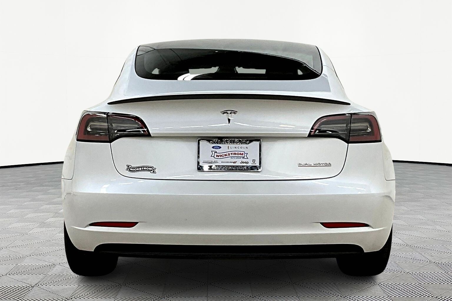 2023 Tesla Model 3 Performance photo 4