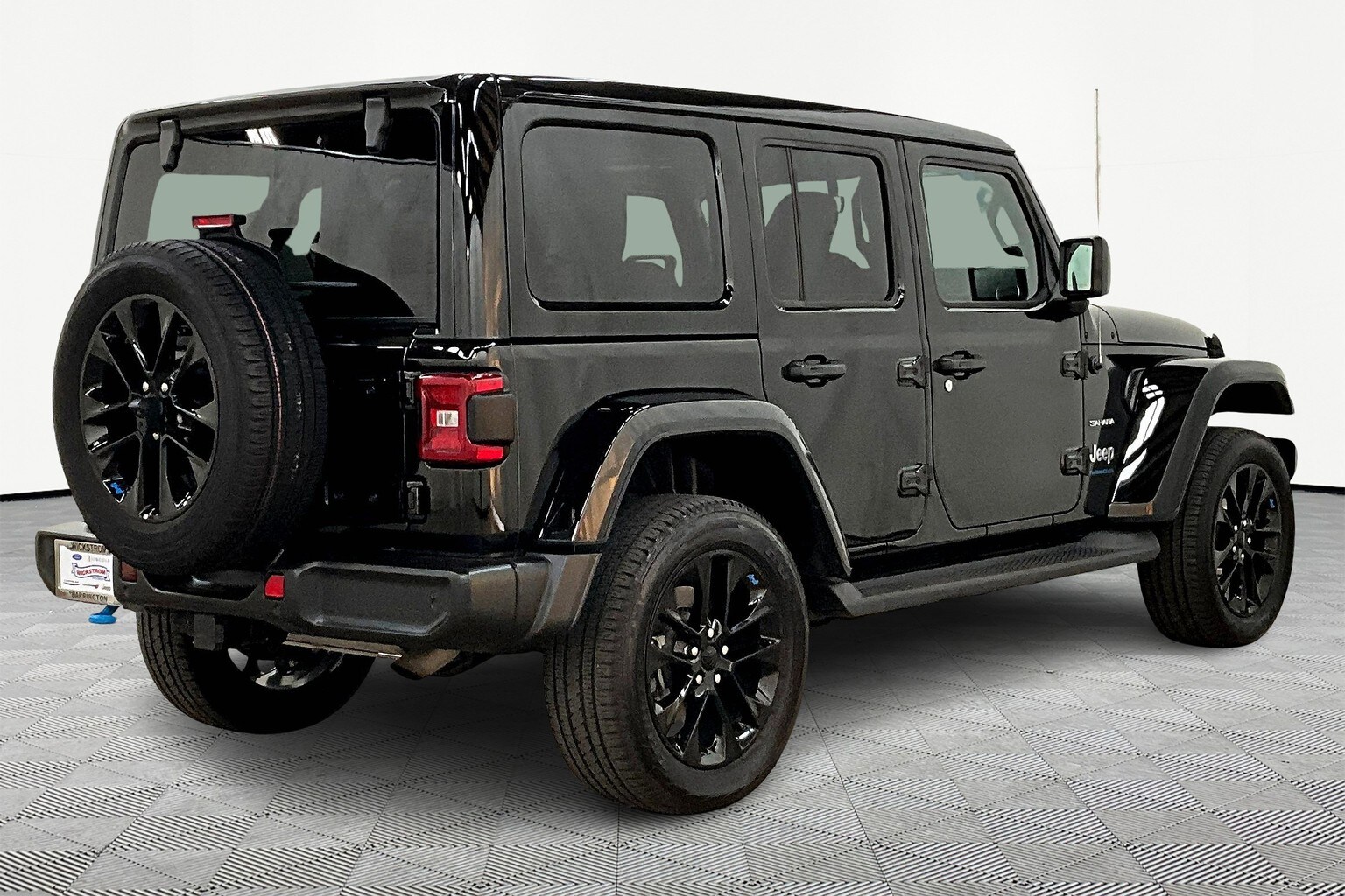 2023 Jeep Wrangler Sahara 4xe photo 2