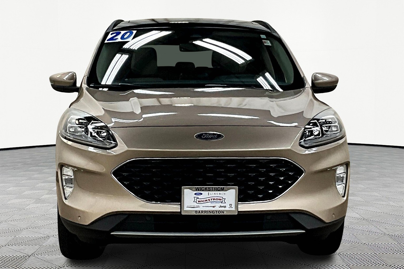 2020 Ford Escape Titanium Hybrid photo 3