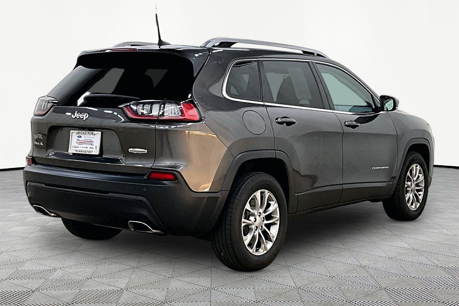 Used 2019 Jeep Cherokee Latitude Plus with VIN 1C4PJMLN0KD259769 for sale in Barrington, IL