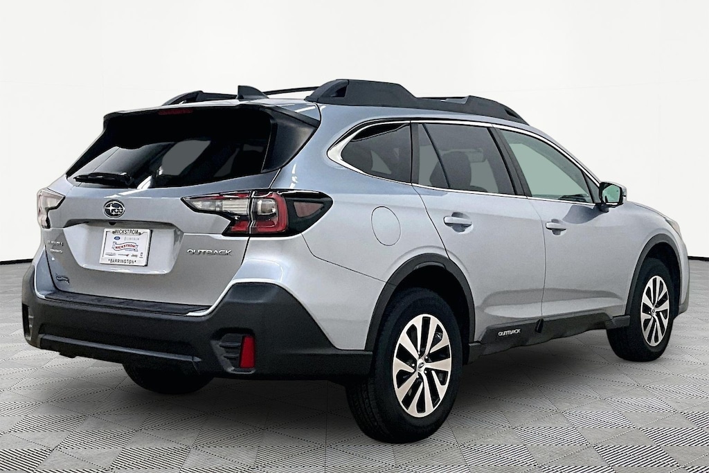 Used 2022 Subaru Outback Premium SUV