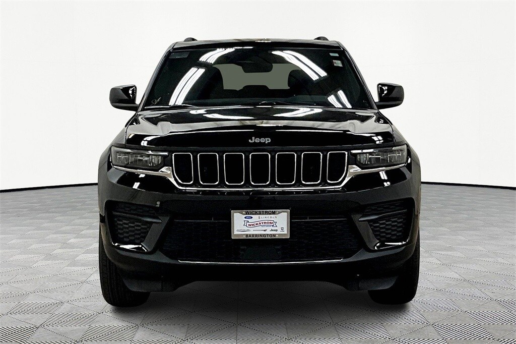 2025 Jeep Grand Cherokee Laredo X photo 4