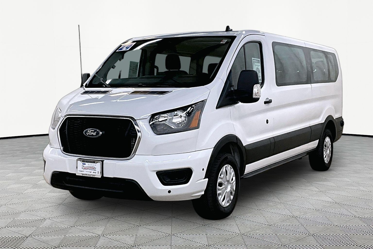 2024 Ford Transit 350 XLT Low Roof Sliding Pass. 148's photo