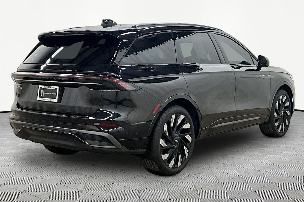 Used 2024 Lincoln Nautilus Reserve SUV