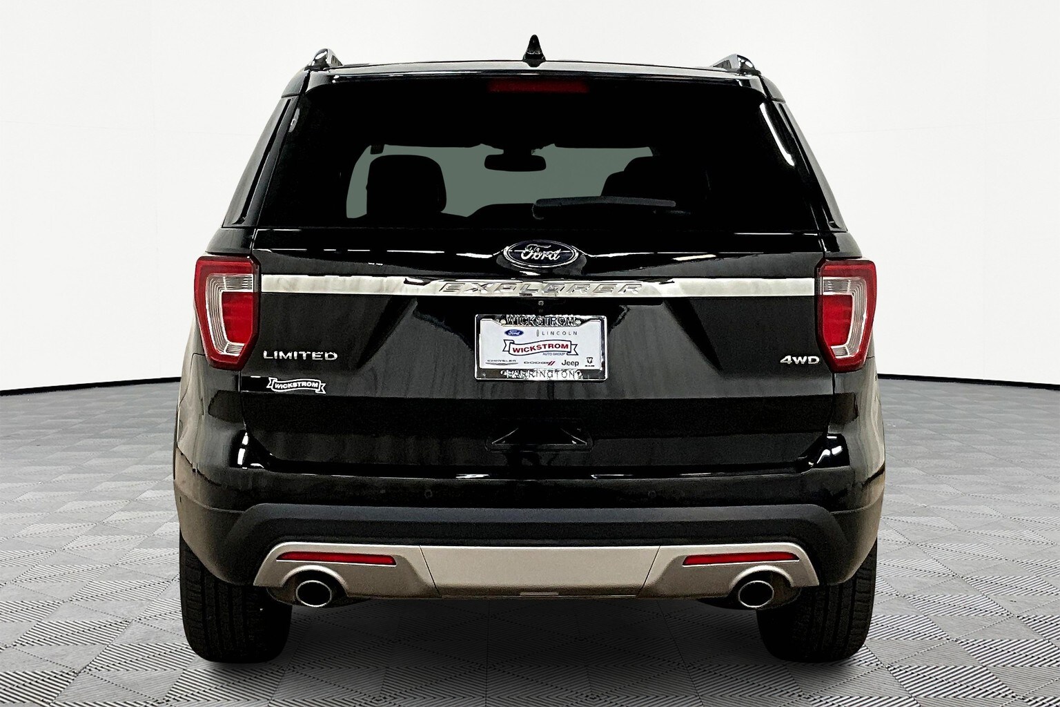 2017 Ford Explorer Limited photo 2