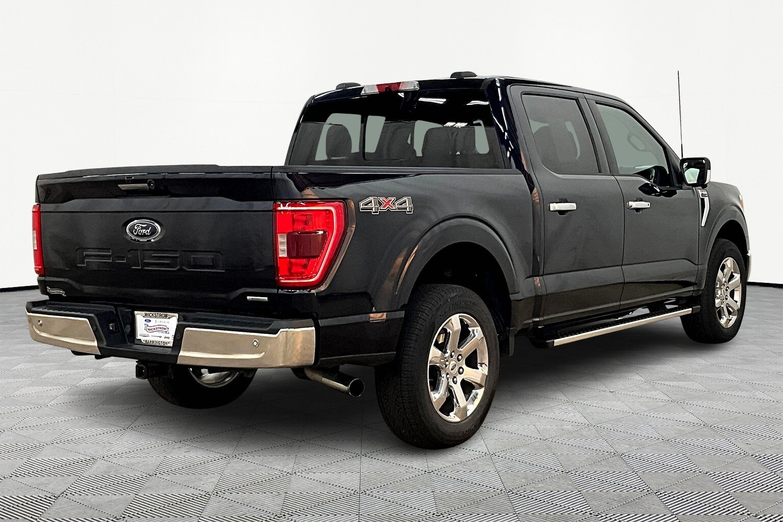 2022 Ford F-150 XLT photo 2
