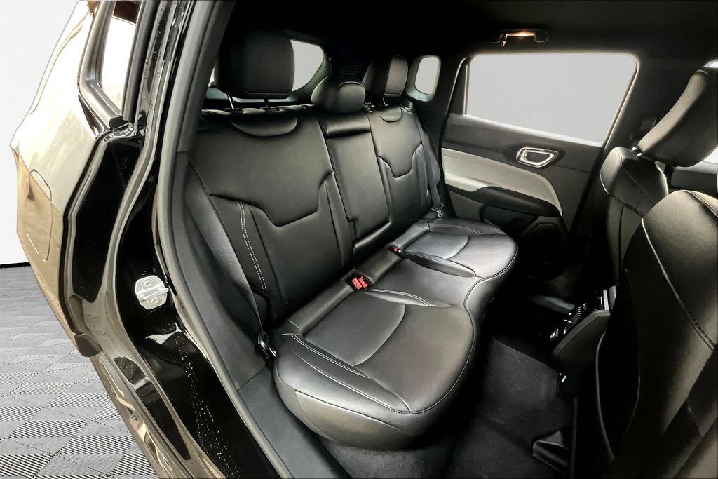 2026 Jeep Compass Limited - Photo 12